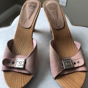 Chanel CC Suede slide sandals- light pink